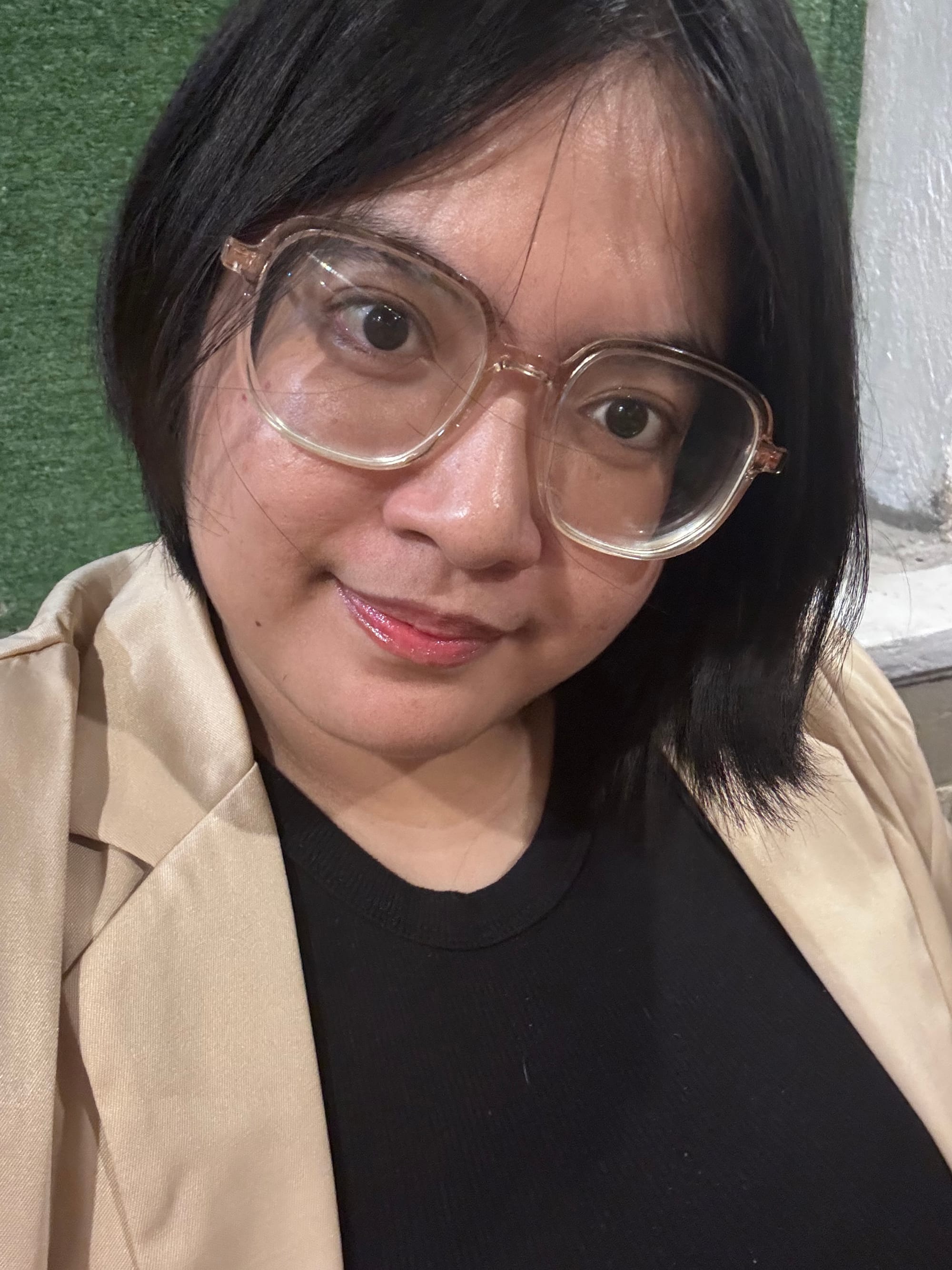 Em Dela Cruz