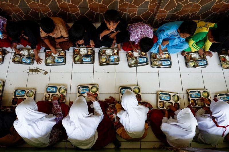 Free nutritious meals program trial in Sukabumi