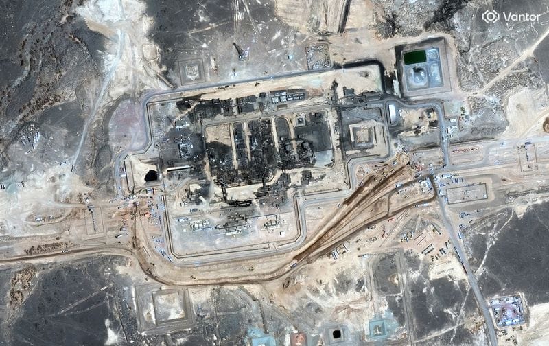 Satellite images show repairs and bypass construction at two pumping stations on East-West pipeline