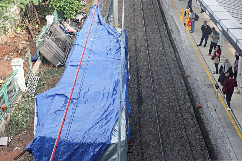 East Bekasi Station resumes operation after the deadly collision between a commuter line train and a long-distance train in Bekasi