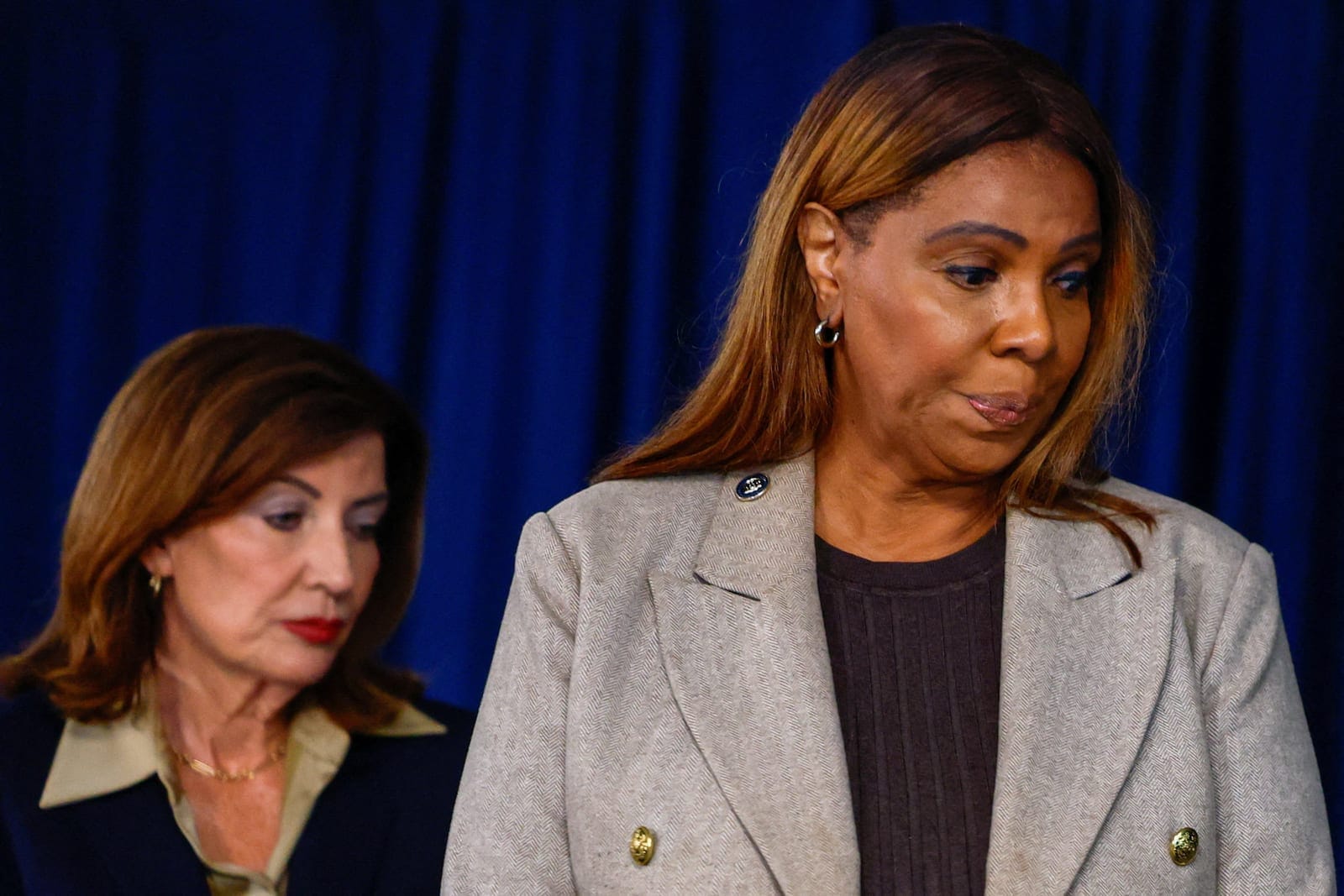 New York Attorney General Letitia James and New York Governor Kathy Hochul attend a press conference regarding an investigation into alleged sexual assault at Cornell University, in New York City, US, October 2, 2026. REUTERS/Jeenah Moon