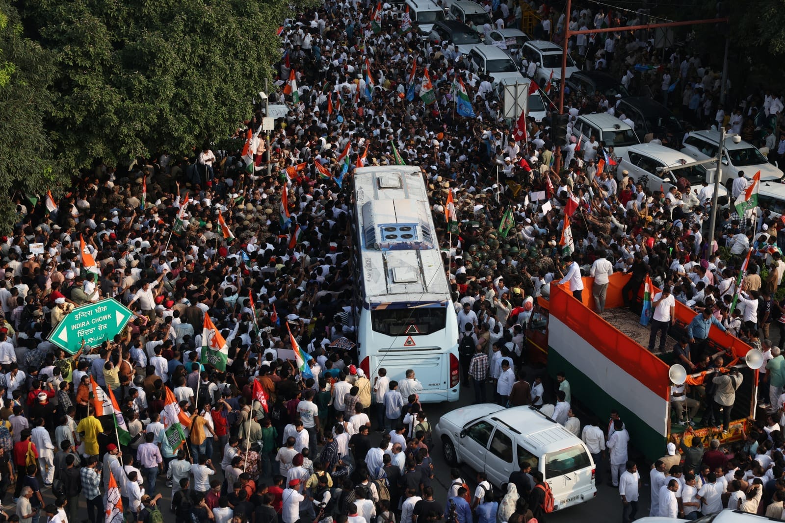 Opposition parties march to the Supreme Court in protest against a controversial revision of voter lists that has sparked days of unrest, in New Delhi, India, October 12, 2026. REUTERS/Priyanshu Singh