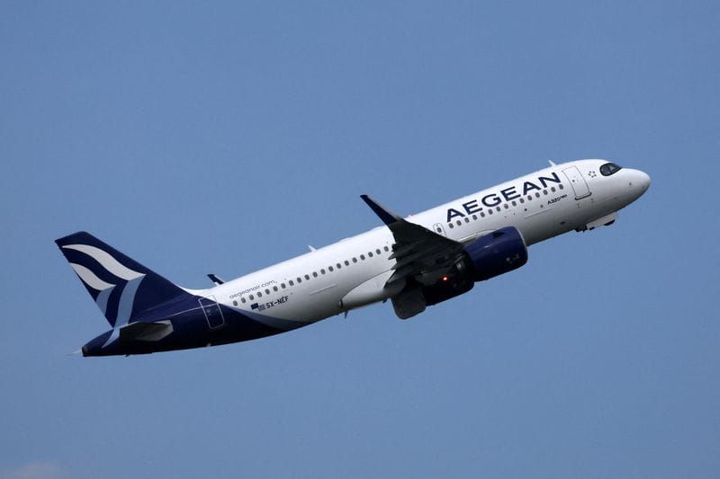 Airlines Restart Some Middle East Flights as Travel Disruption Drags On post image