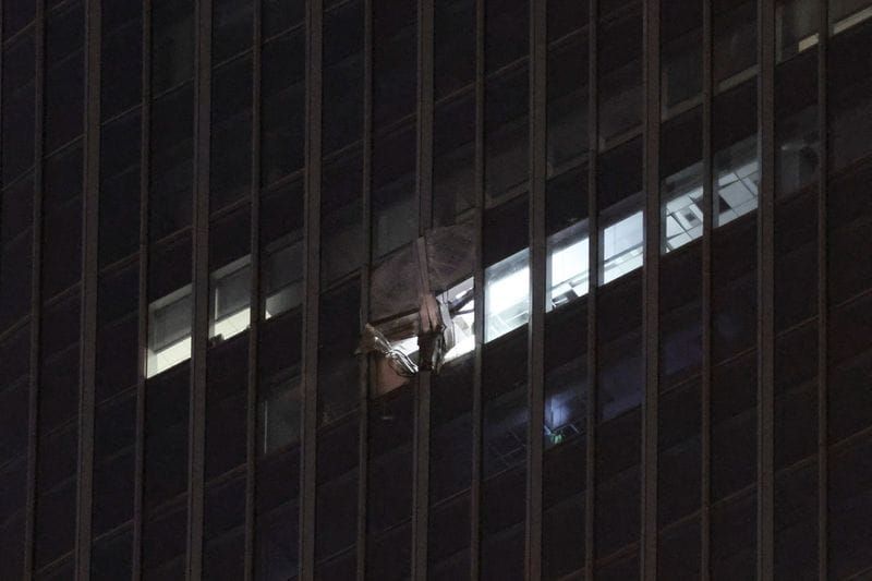 Beijing Names Pilot Killed in Crash Into City's Tallest Building post image