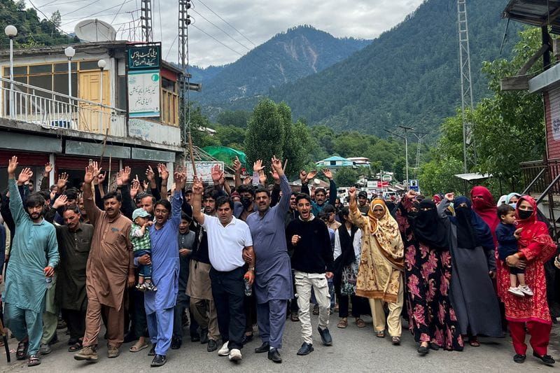 Nine Killed in Pakistan-Administered Kashmir Ahead of Banned Group's March post image