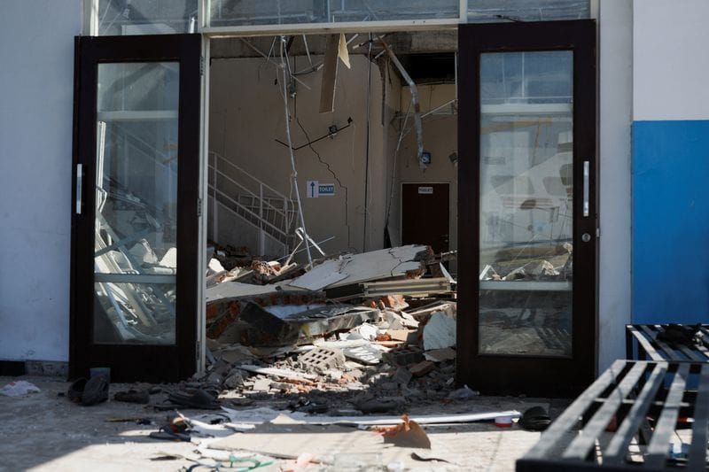 Magnitude-7.7 Quake in Eastern Indonesia Kills at Least 51 post image