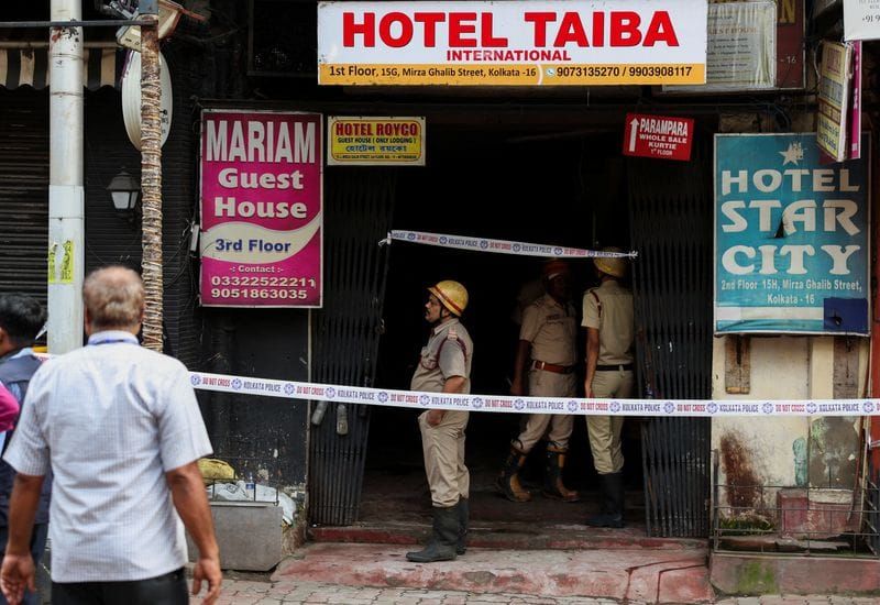 Kolkata Hotel Fire Kills at Least 9, Including 5 Bangladeshis post image