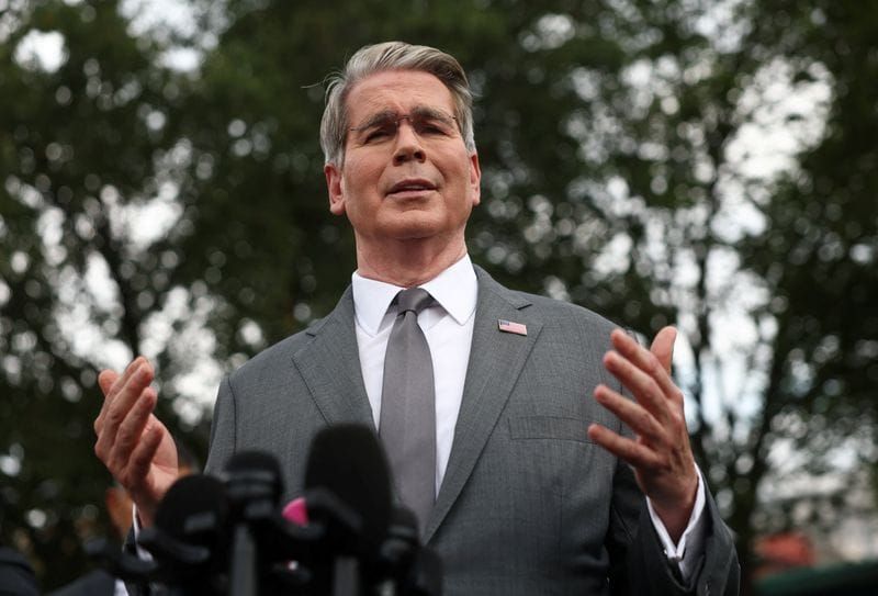 US Vows 'Toughest' Sanctions Ever on Iran, Presses China to Fall in Line post image