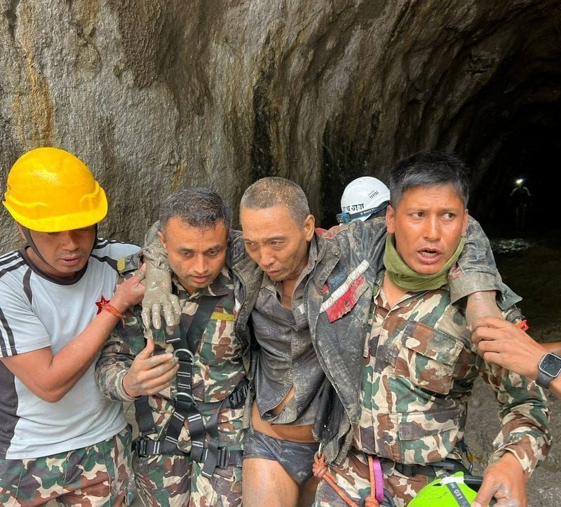 Chinese Worker Pulled Alive From Nepal Tunnel 10 Days After Deadly Flood post image
