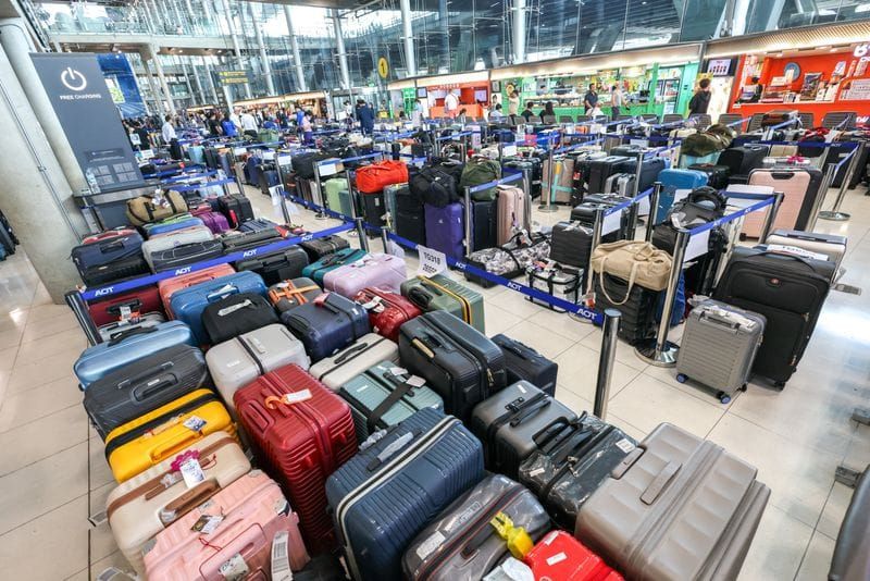 23 Dead in Thailand Floods as Bangkok's Biggest Airport Descends Into Chaos post image