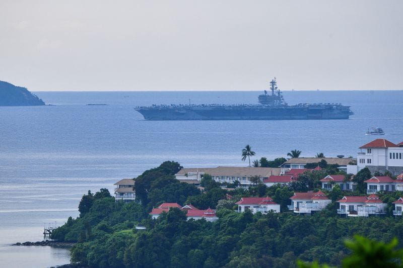 US Carrier George H.W. Bush Docks in Phuket After 6 Months in the Middle East post image