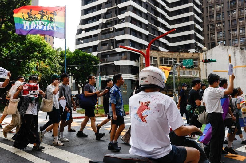 Taipei Police Raided a Gay Bar and Detained 51 People, Sparking Protest post image