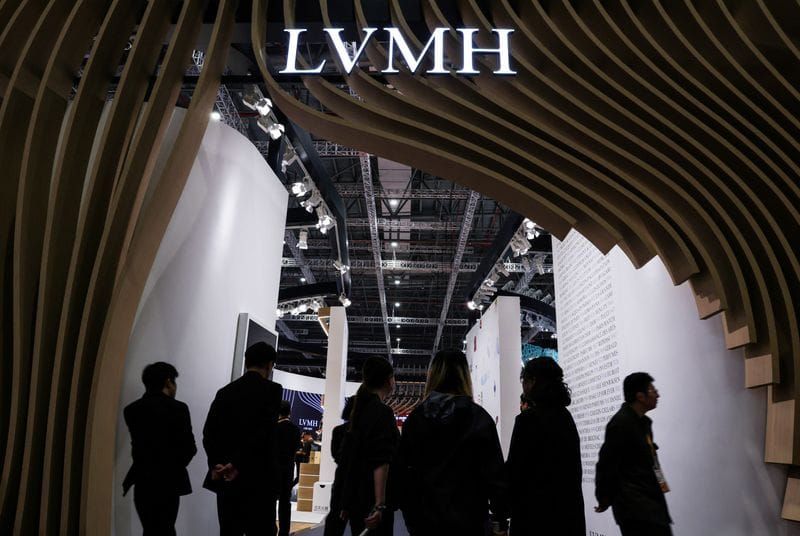 LVMH Misses Sales Target as Chinese Shoppers Pull Back on Luxury post image