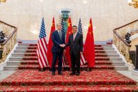 U.S. Treasury Secretary Scott Bessent and Chinese vice premier He Lifeng meet in London