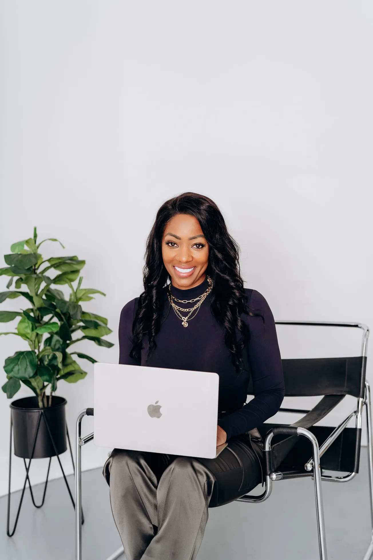 How Photography Can Elevate Your Brand Identity with Julia Burakova of Silvermoon Photography