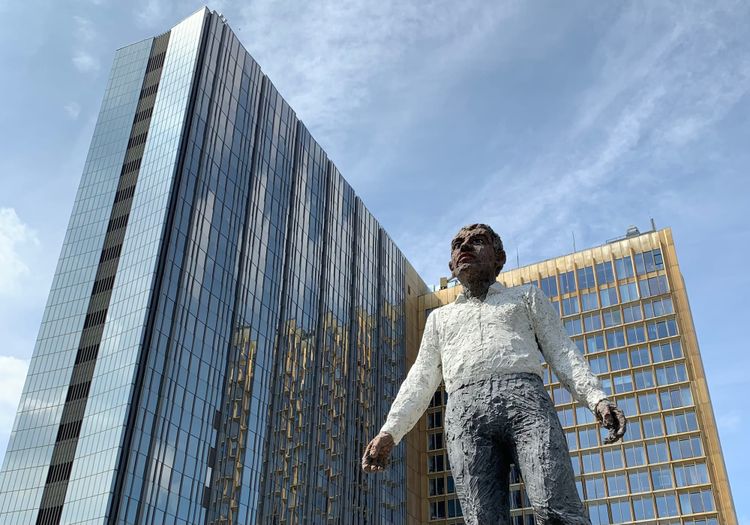 Uitgever Axel Springer verplicht al zijn personeel om AI te gebruiken