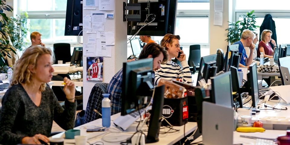 NU.nl test feed met korte posts van eigen journalisten binnen de app