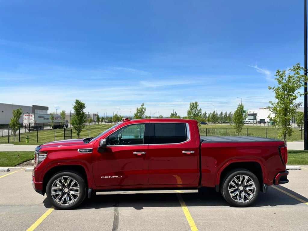 2023 GMC Sierra Denali