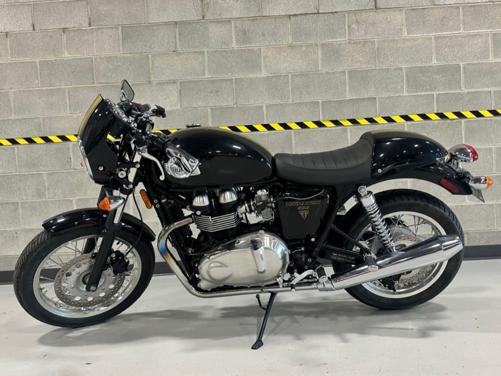 2014 Triumph Thruxton - Bring A Trailer Preview