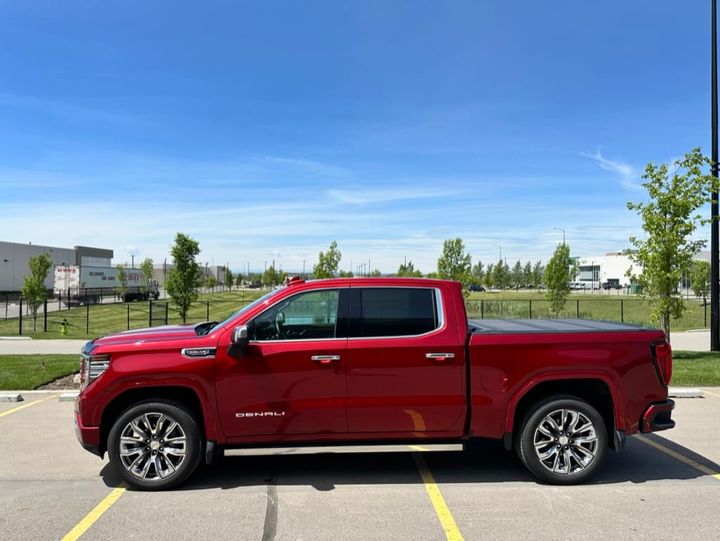 2023 GMC Sierra Denali