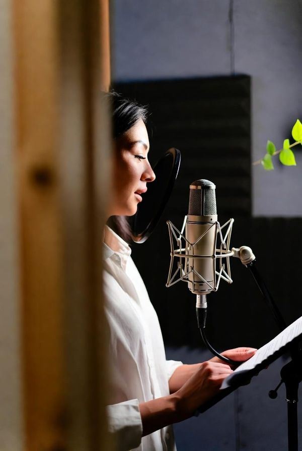 Wholish, now in English: five new tracks to breathe with