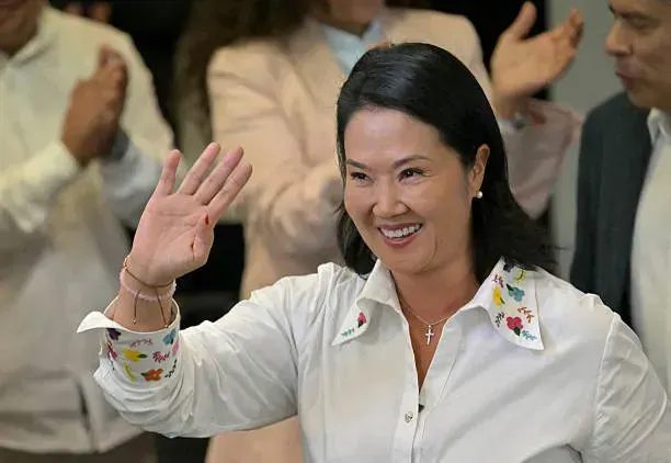Keiko oficializa equipos de transferencia en ministerios