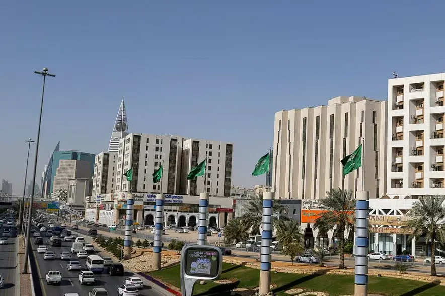 Dầu trượt dốc do nguồn cung OPEC cao hơn, việc cắt giảm giá của Saudi bù đắp những lo ngại ở Trung Đông
