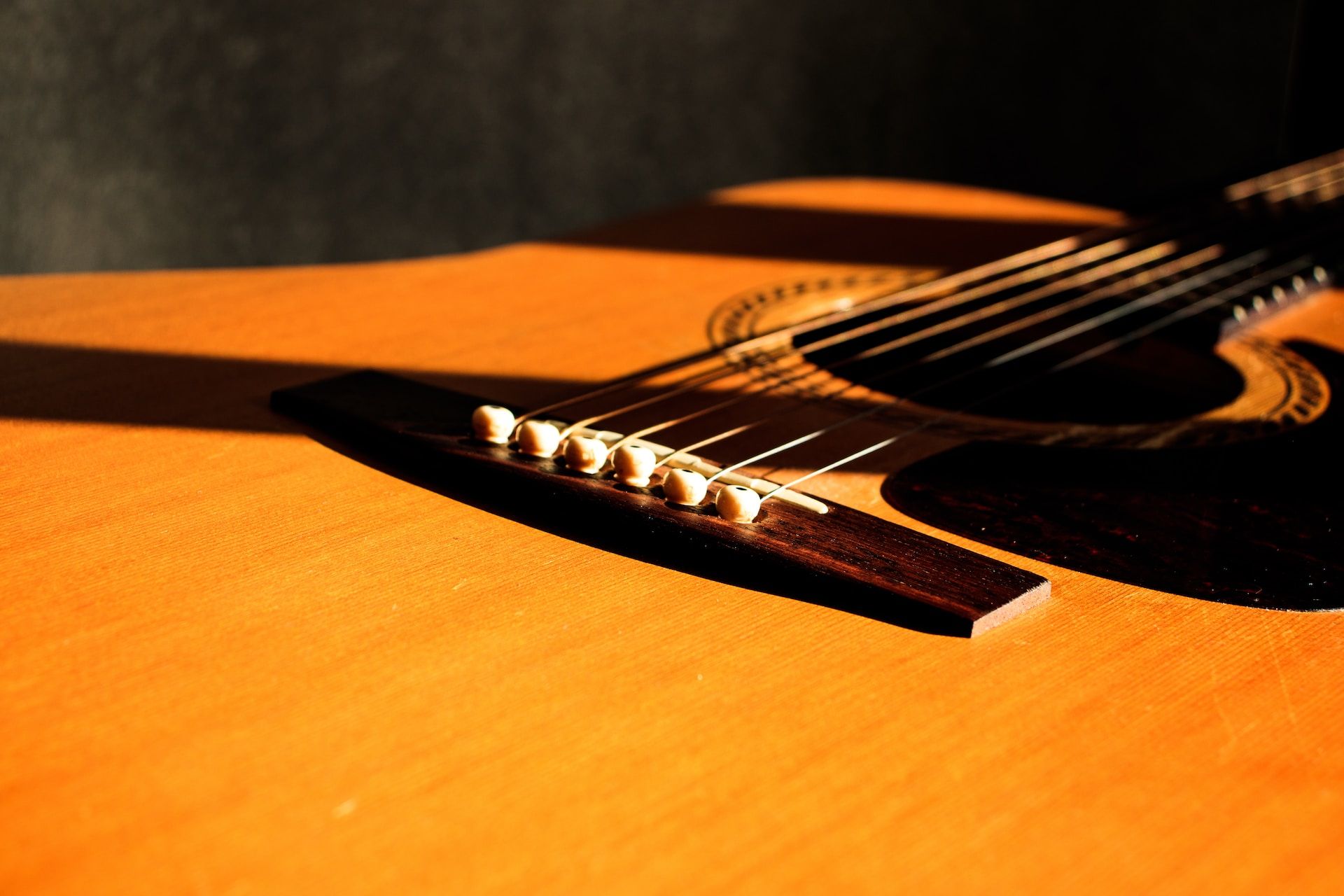 Close-up of an acoustic guitar body