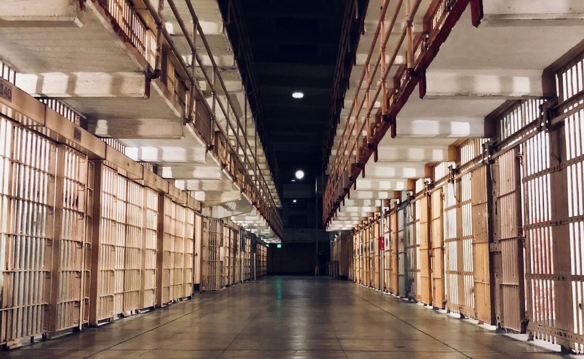 NSA IT staffer lands 21 years for "Russian" document sale