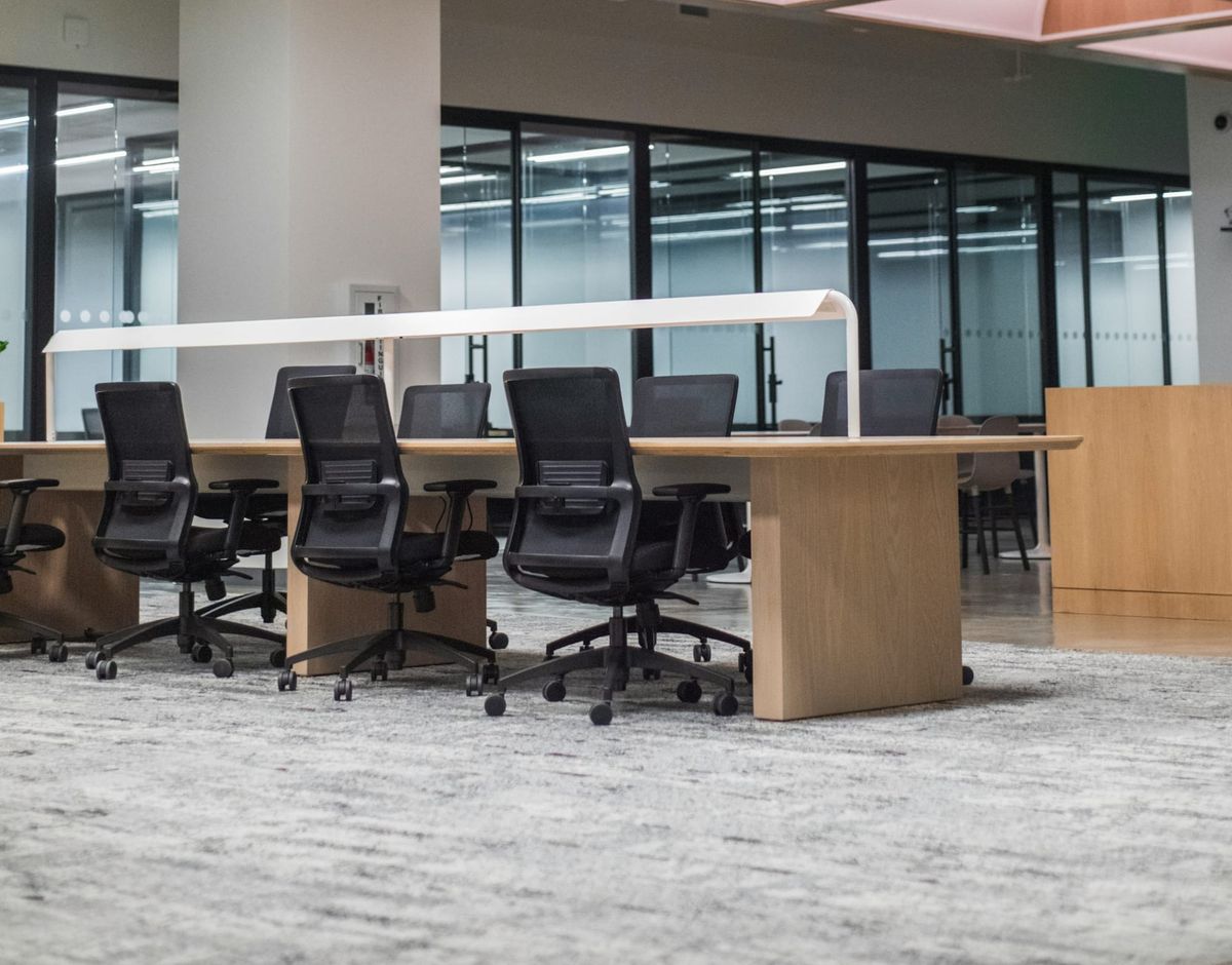 Oracle slashes tens of thousands of jobs