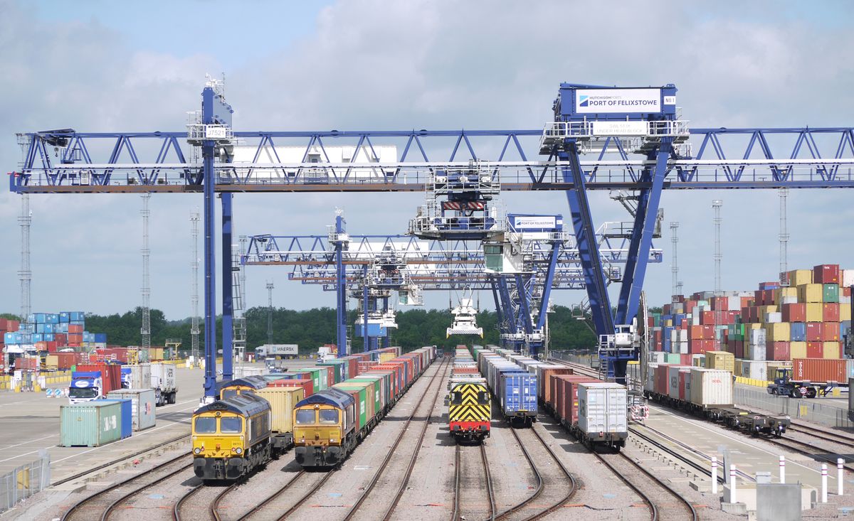 Port of Felixstowe 5G project goes live crane sensors, AI modelling