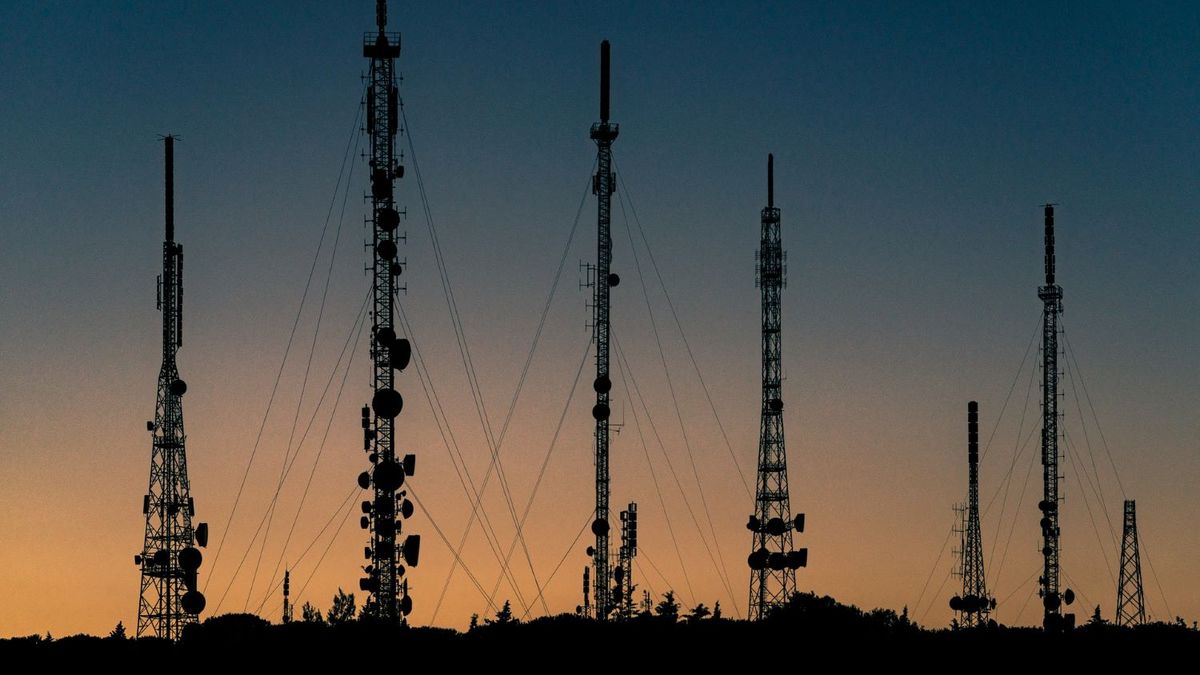 US agencies tells users to deploy 'independent encryption' across satellite comms. It's not that easy.