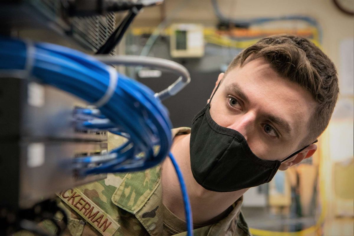 Pentagon admits hackers “roam freely” in its IT systems, eyes Zero Trust