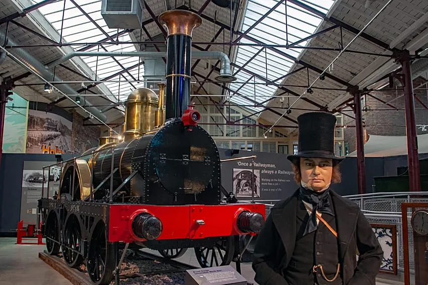COBOL and Excel? Rail operator looks to ditch “Cyborg Payroll”
