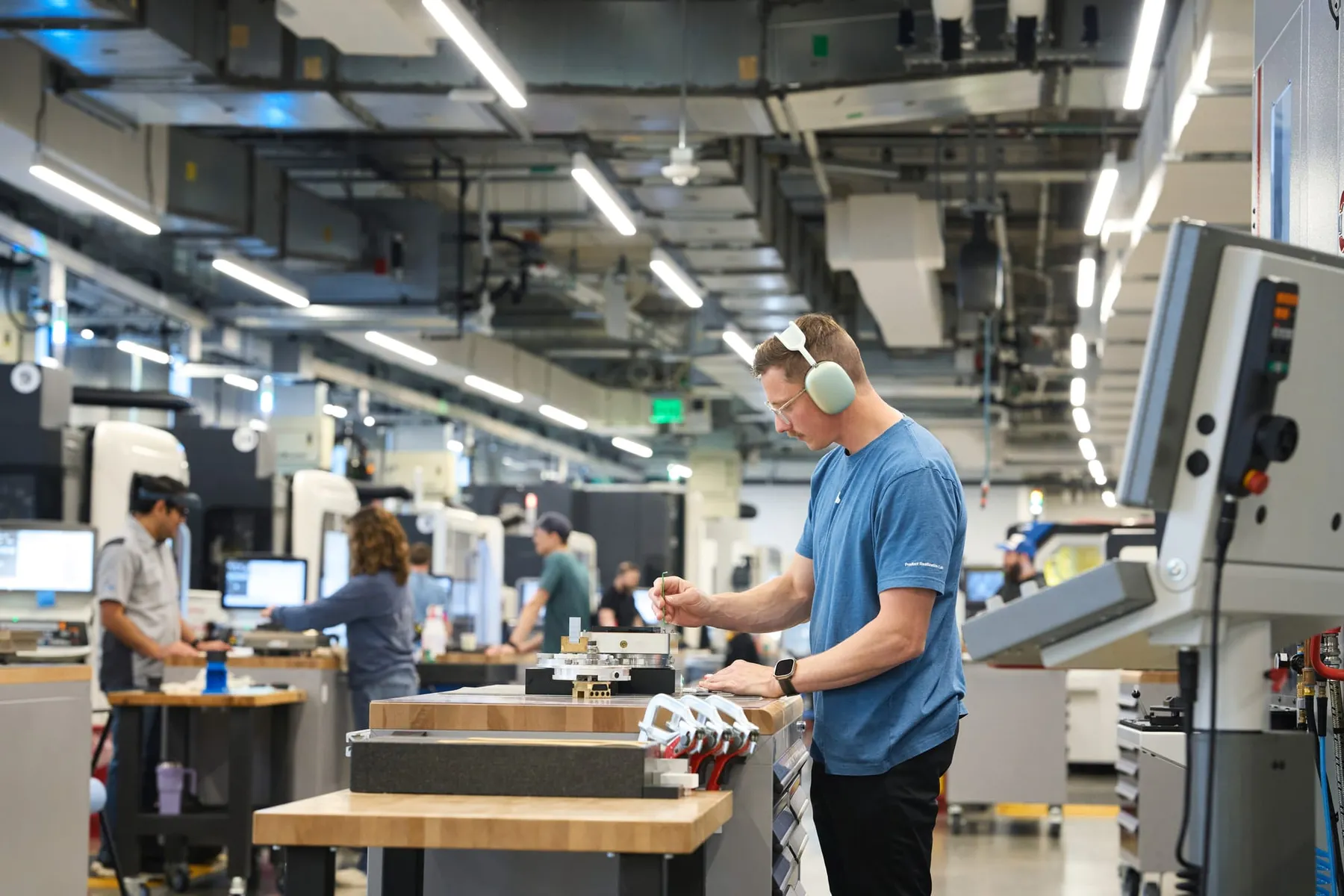 Apple: We’ll buy 19 billion chips from the US this year