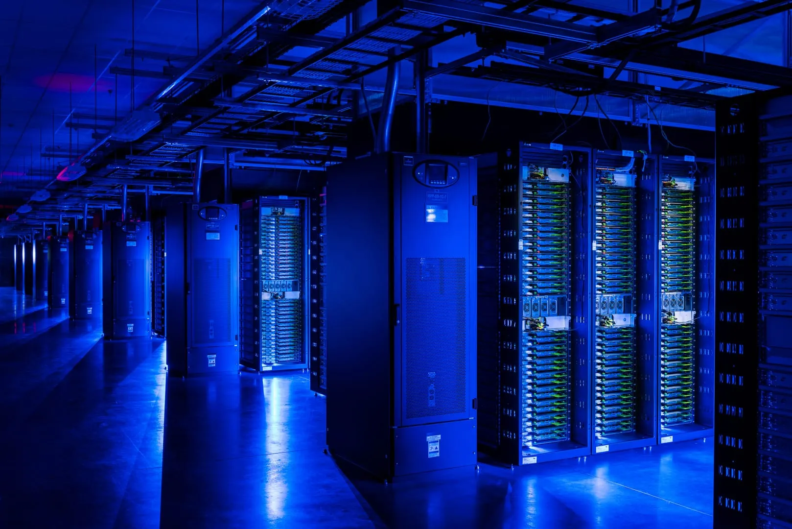 Zuck forms "superintelligence" dream team, vows to make "massive" CapEx bet