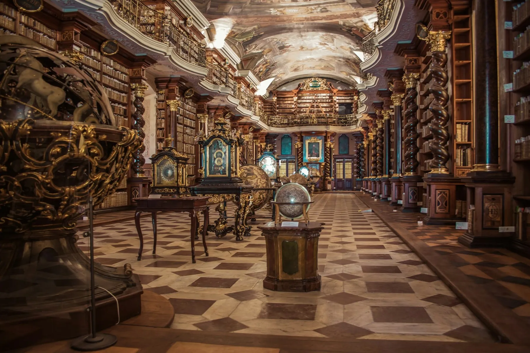 Anthropic settles in $1.5 billion copyright suit after training Claude on pirated books
