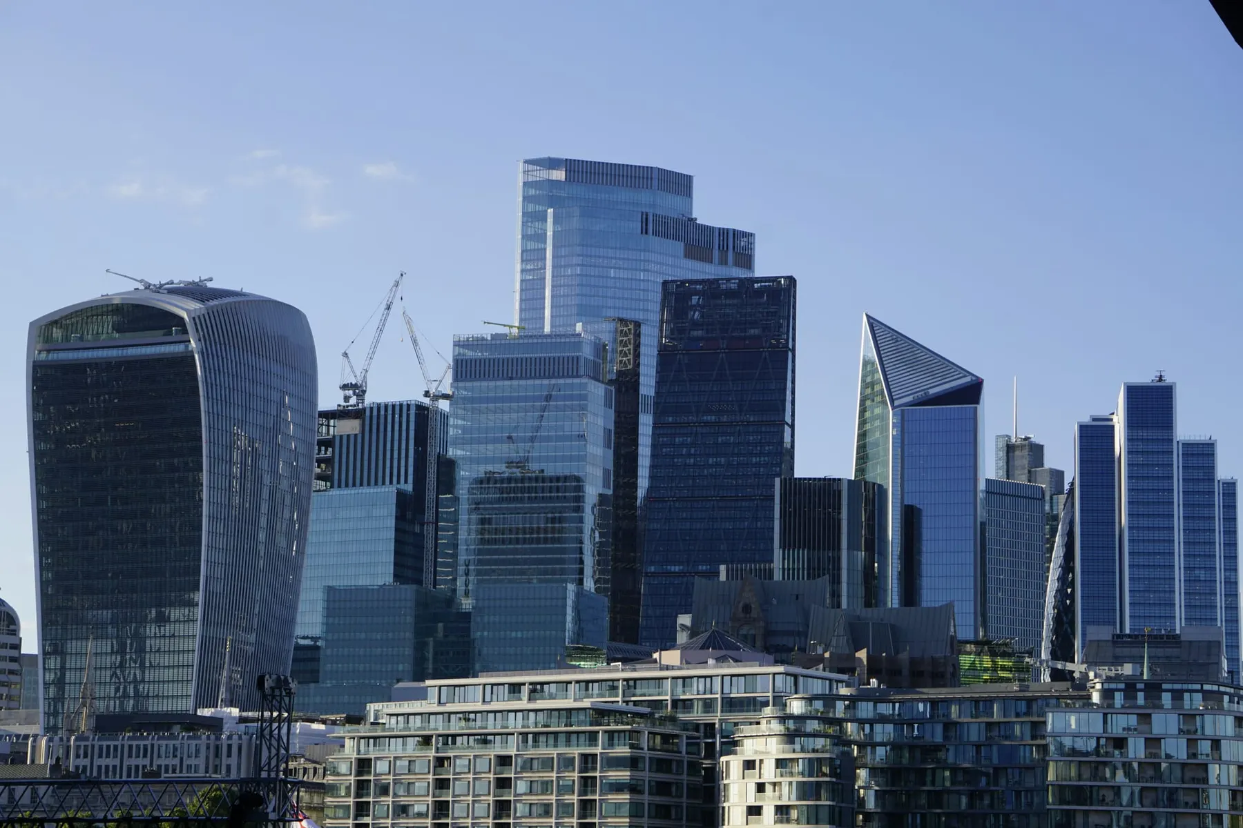 London hungers for devs, and may go to (price) war for them