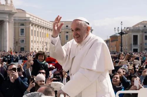 Pope Francis calls for conference to discuss artificial intelligence