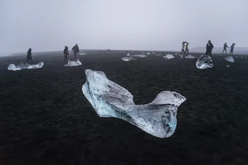 Iceberg alert? Snowflake losses widen, but it's not all bad news