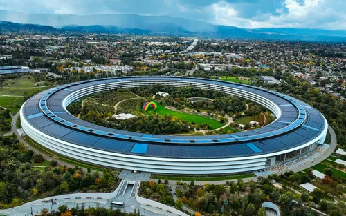 Apple pays $800m in tariffs, expects $1bn more in costs by September
