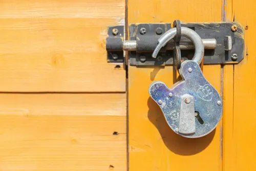 Malicious servers beat zero-knowledge encryption for major cloud password managers, researchers show