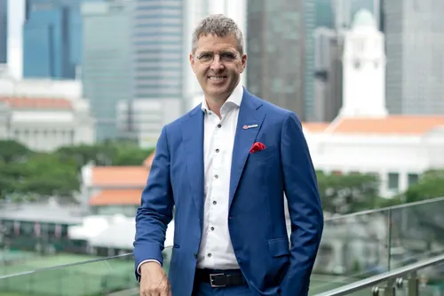 New SUSE CEO wants enterprise Linux firm to be "unafraid to evolve"