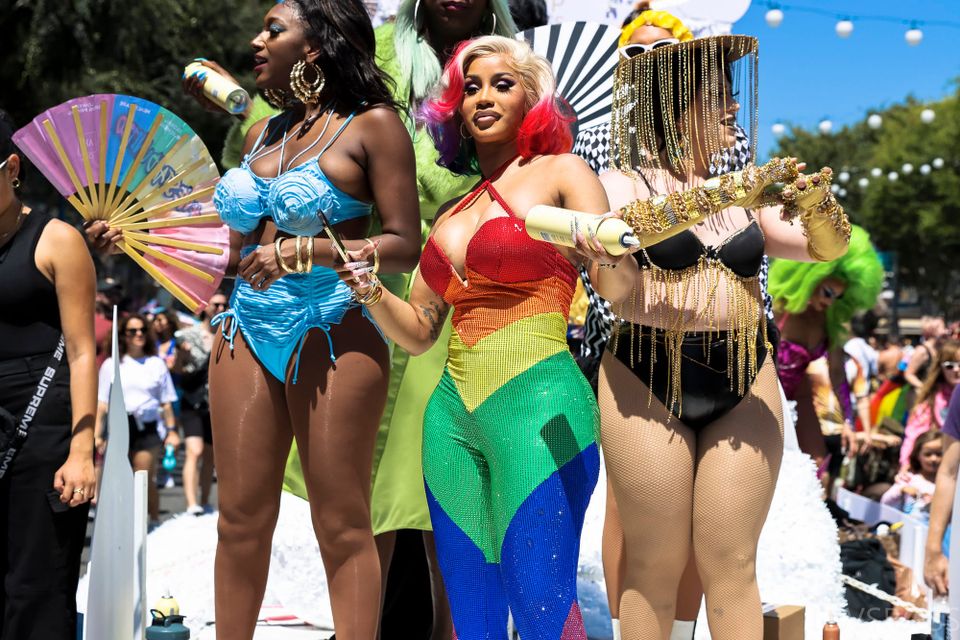 AI agent whisperer ‘liberates” LLM to spout filthy Cardy B lyrics in latest jailbreak