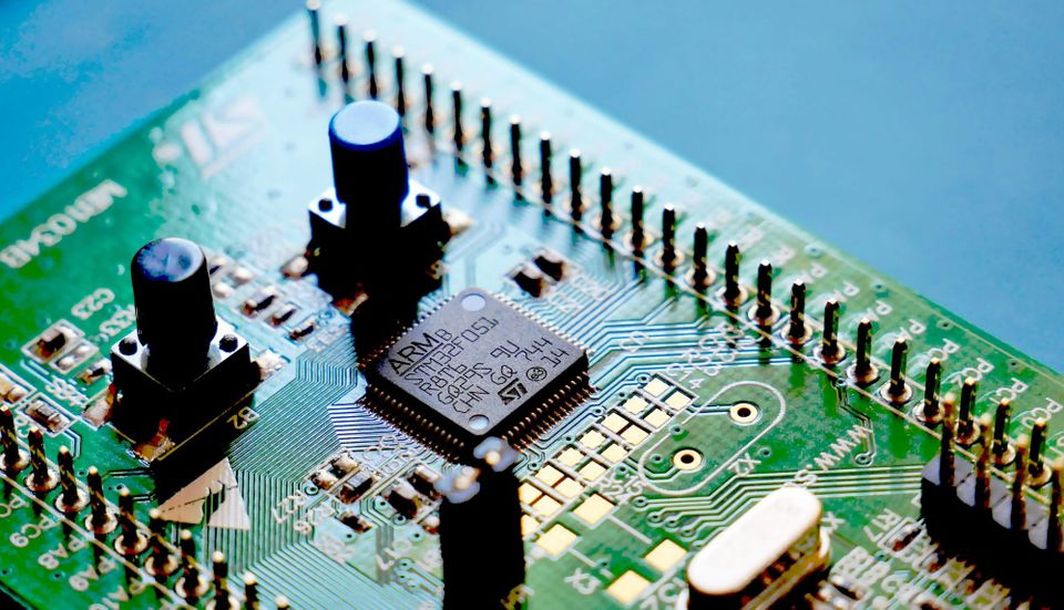 An Arm semiconductor on a motherboard.