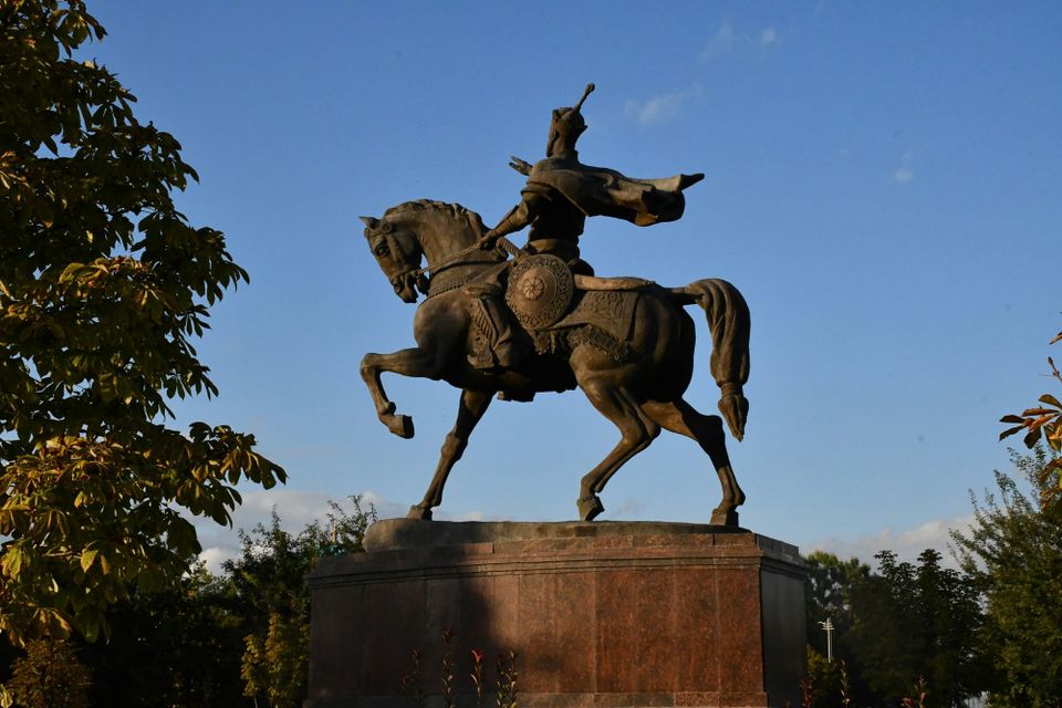 A statue of a warrior on horseback. GitGuardian is a startup offering a platform for secret management.