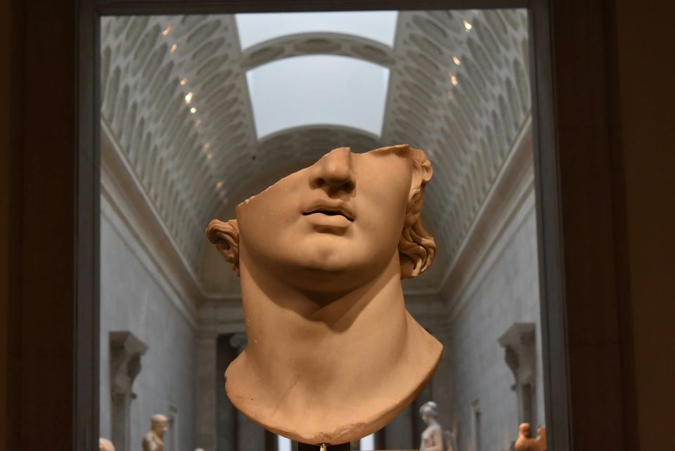 “Headless” Salesforce hits 1 trillion API calls: Analysts worry it hastens the SaaSpocalypse