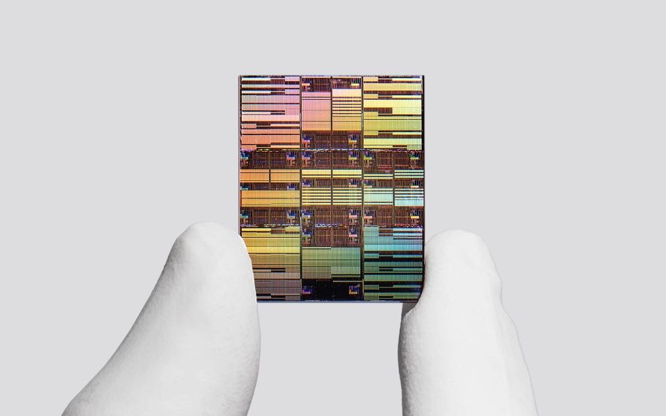 IBM stacks transistors for sub-1 nanometre chip breakthrough