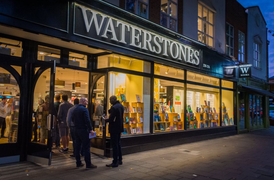 Waterstones apologises (with a touch of snark) for stock issues caused by software upgrade