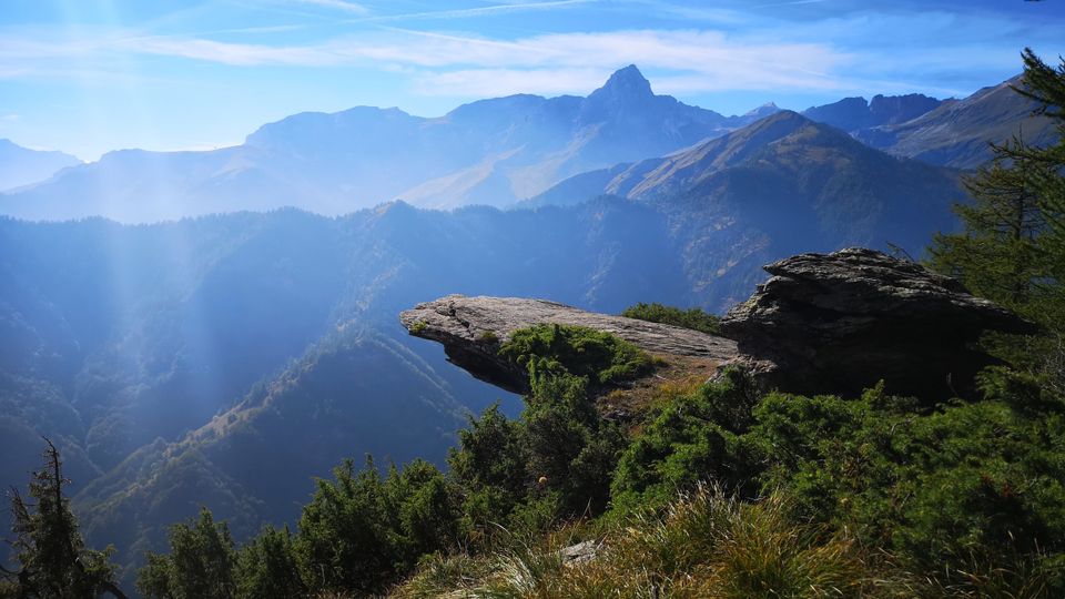 Deal close for $5bn Intel Italy chip plant